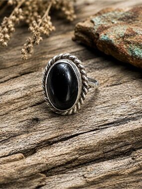 Vintage V. Nez Navajo Sterling Silver Black Onyx Ring | Size 6.75 | Signed